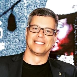 Secretario Adão Cândido está em permanente conflito com o movimento cultural de Brasília.