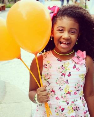 Ágatha Felix, 8 anos, vítima de bala nas costas disparada pela PM do Rio. OAB denuncia política de segurança do governador e Haddad pede impeachment de Witzel.