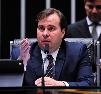 Rodrigo Maia disse que Justiça do Trabalho não deveria existir