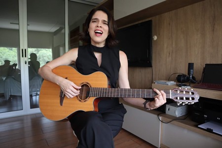  Patrícia Duboc: "A música me alimenta a alma, me anima, me faz viver"