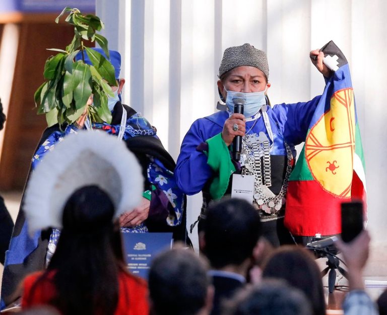 Elisa Locón: "O Chile é um país pluricultural"