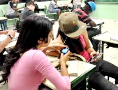 Juiz acha que uso de celular em sala de aula não pode ser indiscriminado