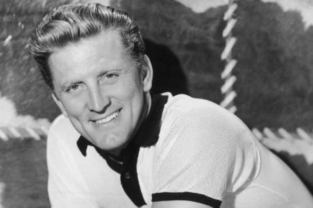 Kirk Douglas, em entrevista: “Minha carreira foi, em certo sentido, a de interpretar filhos da puta”.