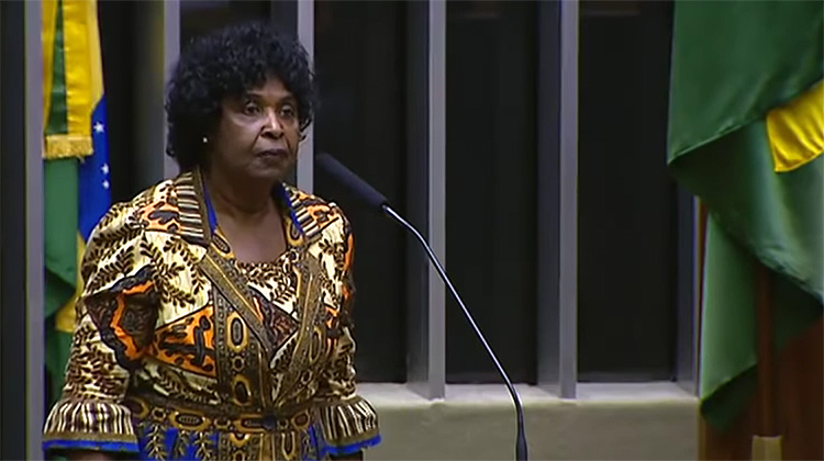 Emocionante discurso sobre deputado que quebrou exposição em homenagem à Semana da Consciência Negra